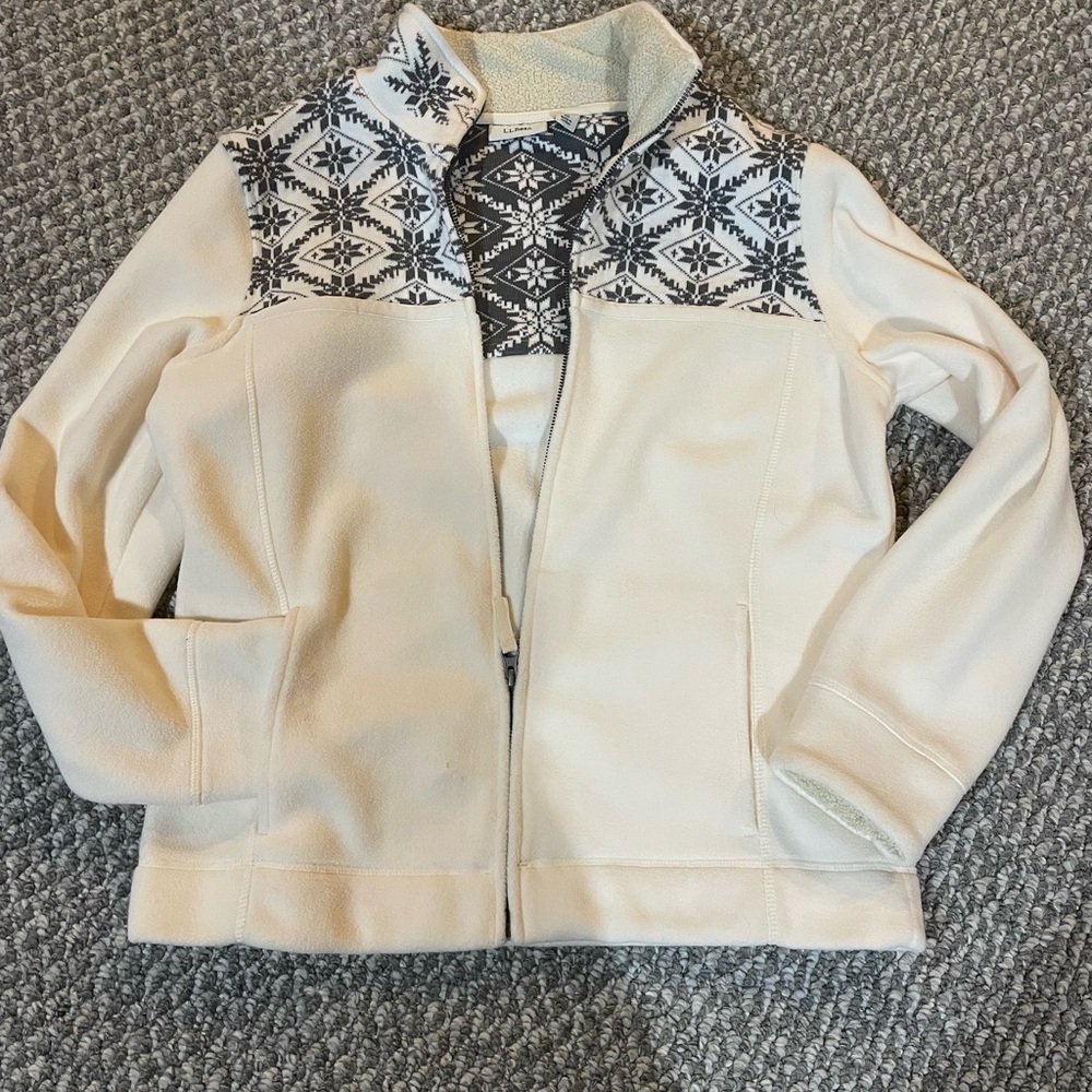 L.L. Bean Women's Cream and Black Snow Flake Jacket